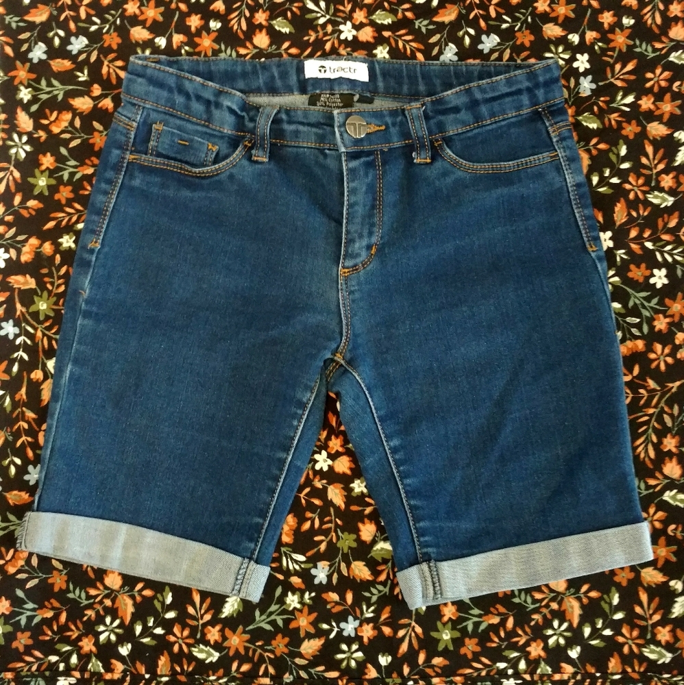 High Rise Adjustable Elastic Waist Stretchy Denim Cuffed Hem Shorts